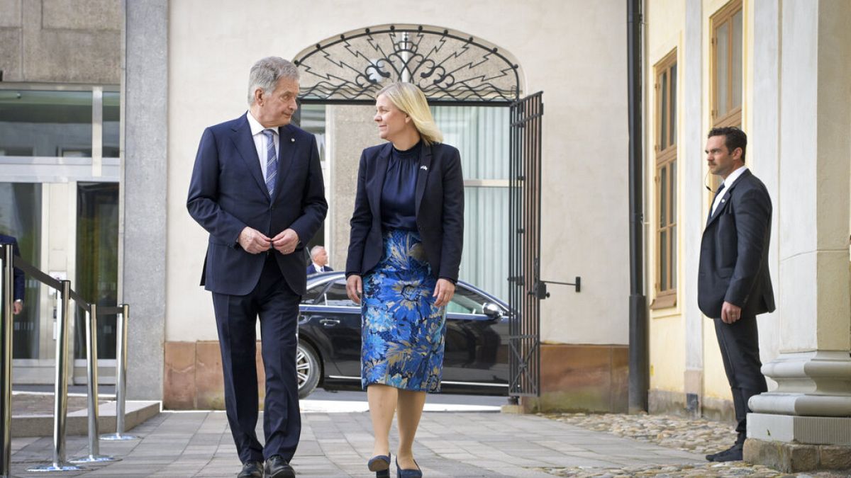 İsveç'te resmi ziyarette bulunan Finlandiya Cumhurbaşkanı Sauli Niinistö İsveç Başbakanı Magdalena Andersson ile ortak basın toplantısı düzenledi