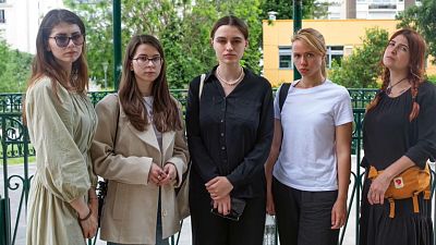 Las mujeres de los combatientes del regimiento Azov