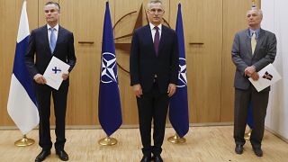 Suecia y Finlandia presentan a la OTAN su solicitud de ingreso