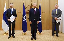 Швеция и Финляндия подали заявки в НАТО