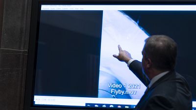 Скотт Брей показывает видео НЛО в Конгрессе США