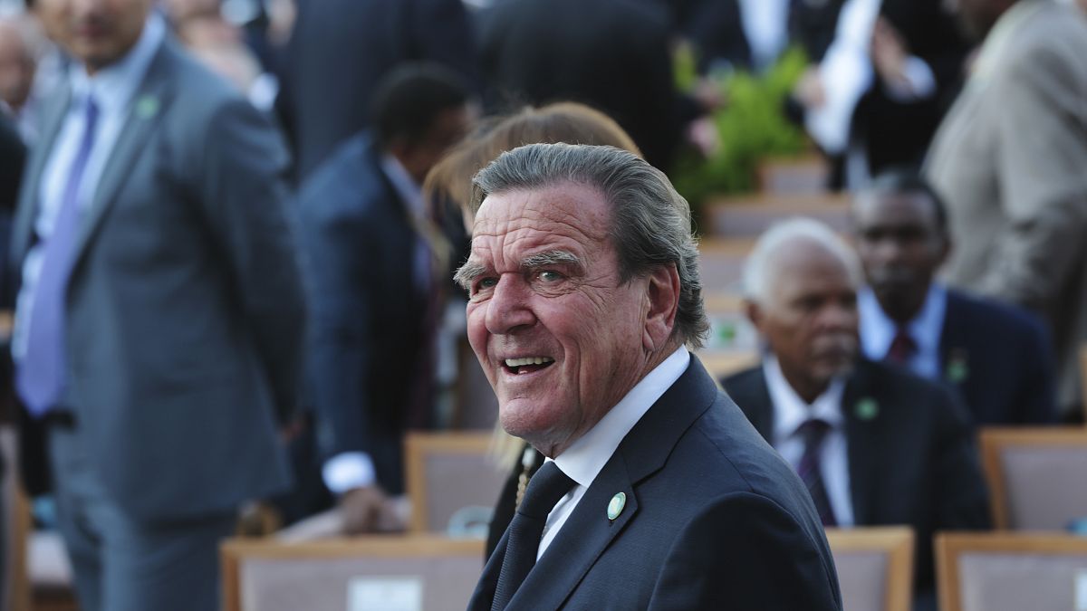 Altkanzler Gerhard Schröder in der Kritik