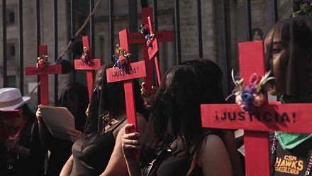 Feminist groups protest against femicides in Mexico