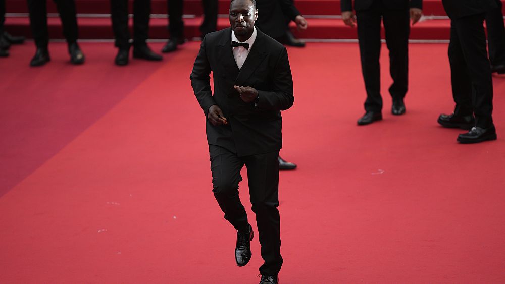 father-and-soldier-shines-a-light-on-french-colonialism-at-cannes