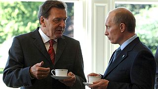 Gerhard Schröder und Wladimir Putin während der G8-Tagung im Juli 2005