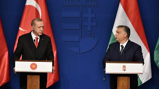 Turkish President Recep Tayyip Erdogan, left, & Hungarian Prime Minister Viktor Orban hold a joint press conference after a meeting in Budapest, Thursday, Nov. 7, 2019. 