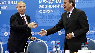 Gerhard Schröder deixa direção da petrolífera russa Rosnef