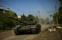 دبابات أوكرانية متوجهة نحو منطقة دونباس 