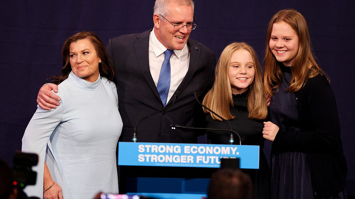 رئيس الوزراء الأسترالي سكوت موريسون برفقة زوجته وابنتيه