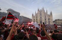 Les supporters de l'AC Milan sur la piazza del Duomo (22/05/2022)