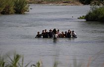 ABD'ye ulaşmaya çalışan bir grup göçmen (Arşiv)