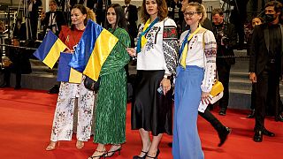 Ukrainische Filmschaffende auf dem roten Teppich in Cannes