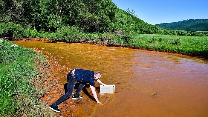 'Ecological disaster' develops in Slovakia as river contaminated by orange iron