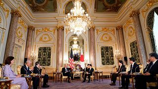 دیدار دو جانبه نخست وزیر ژاپن با رییس جمهور آمریکا