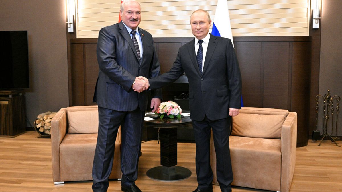 Schulterschluss in Sotschi: Putin empfängt Lukaschenko