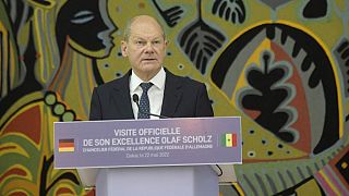 Rus doğal gazına alternatif arayan Almanya Başbakanı Olaf Scholz Afrika ülkelerinden Senegal'i ziyaret etti