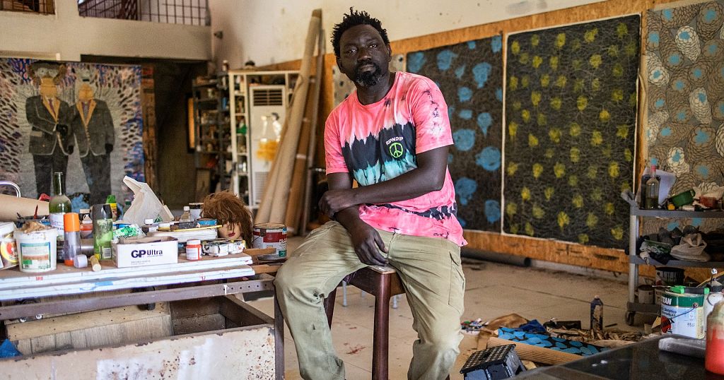 Senegalese art sensation Omar Ba reflects on colonialism at Dakar Biennale