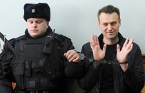 L'opposant russe Alexeï Navalny (à dr.) lors d'un de ses procès - Moscou, le 30/03/2017
