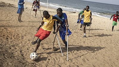 En Sierra Leone, le football rend espoir aux amputés