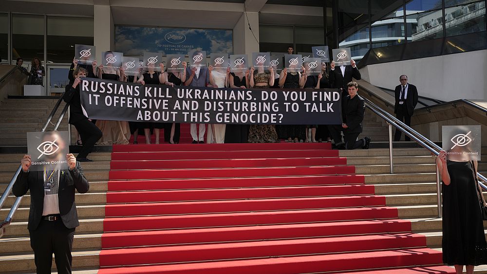 ukrainian-filmmakers-protest-censorship-of-image-of-ukraine-war