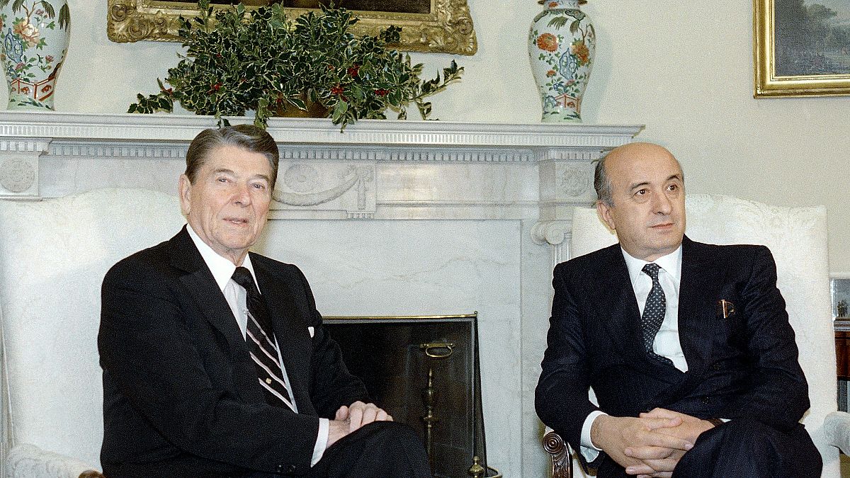 De Mita con Reagan 