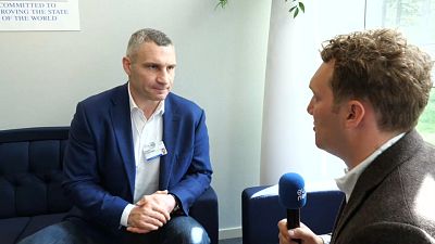Vitalij Klicsko interjút ad az Euronews-nak a davosi Világgazdasági Fórumon. 