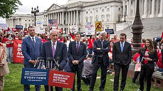 Protesta para exigir el control de las armas frente al Congreso de los Estados Unidos