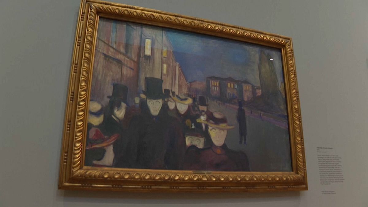"Soirée sur l'avenue Karl Johan", 1892, par Edvard Munch, présentée à l'exposition " Edvard Munch : Chefs-d'œuvre de Bergen " à la Courtauld Gallery de Londres.