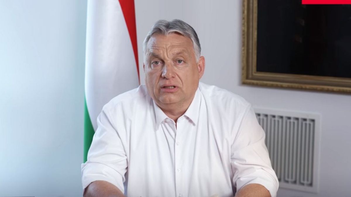 Orbán Viktor a Facebook oldalán jelentette be a kormányintézkedéseket