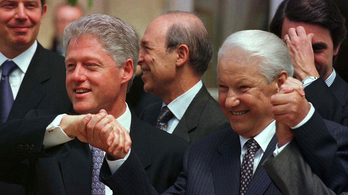 Экс-президент США Билл Клинтон и экс-президент России Борис Ельцин 27 мая 1997