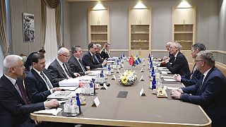 Délégations finlandaise et suédoise en visite à Ankara, en Turquie, pour discuter de l'adhésion des deux pays à l'OTAN.