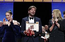 Die Goldene Palme von Cannes 2022 geht an den Schweden Ruben Östlund