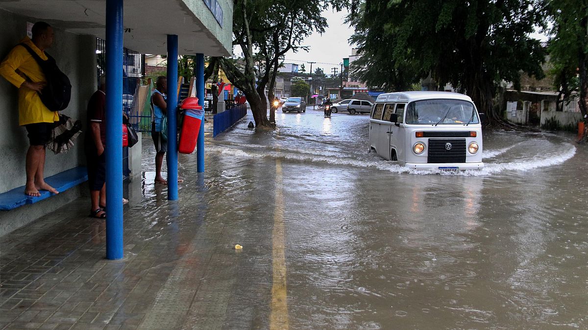 Наводнение в городе Ресифи, Бразилия. 28 мая 2022