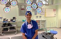 M. Aneel Bhangu, chirurgien colorectal consultant à l'hôpital où la première opération "nette zéro" a été réalisée.