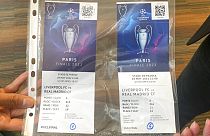 Настоящий и поддельный билеты на финальный матч Лиги чемпионов "Реал Мадрид"-"Ливерпуль"