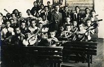 Στιγμιότυπο από μάθημα στη Μουσική Σχολή Δημητσάνας, που ιδρύθηκε το 1939