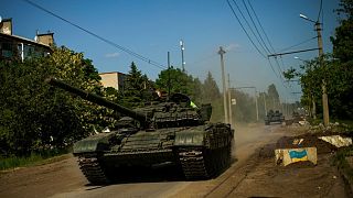 تردد تانک‌های اوکراینی در استان دونتسک