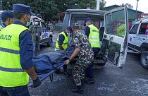 Nepal'deki uçak kazasında ölen 22 yolcunun cansız bedenine ulaşıldı
