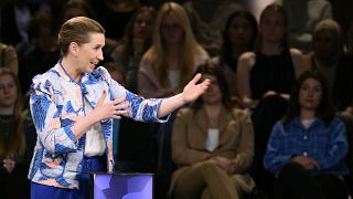  La Première ministre danoise Mette Frederiksen participe au dernier débat avant le référendum