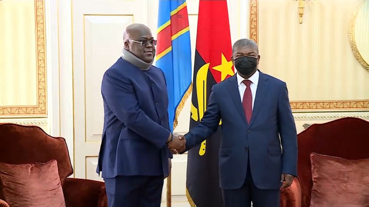 Presidente da República Democrática do Congo, Félix Tshisikedi, cumprimenta chefe de Estado angolano, João Lourenço