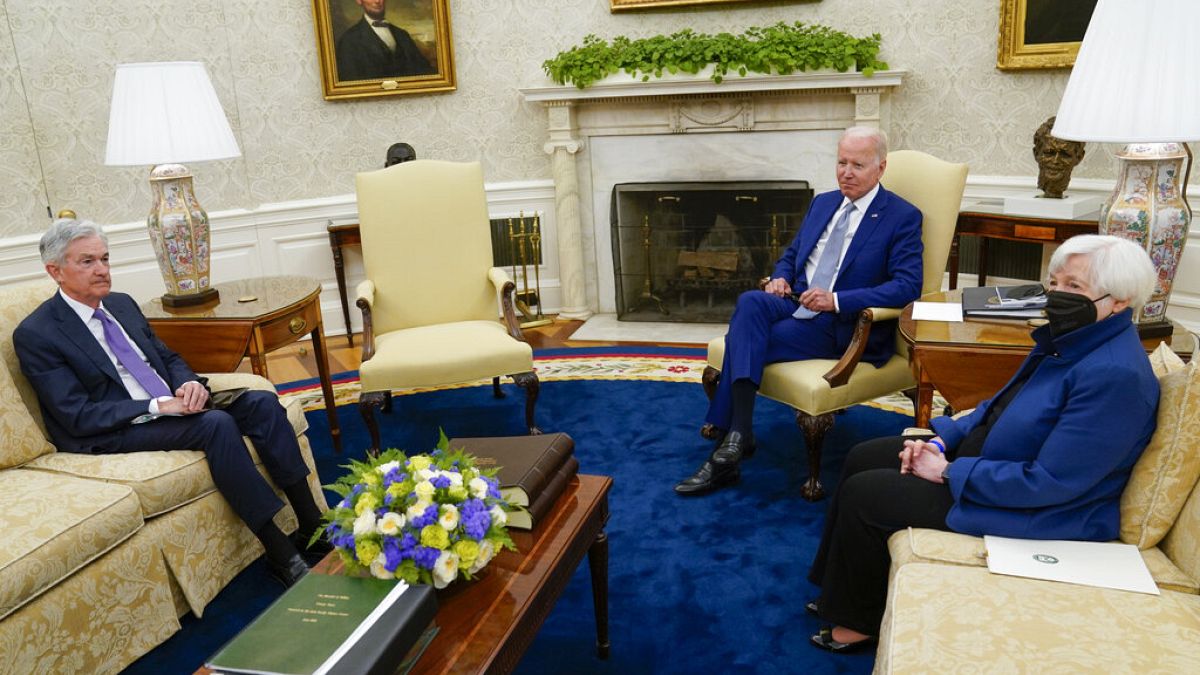 ABD Başkanı Joe Biden, Hazine Bakanı Janet Yellen ve Fed Başkanı Jerome Powell ile biraraya geldi