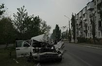 Szétlőtt autó Szeverodonyeckben