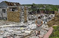 Разрушенный при артобстреле дом в Славянске. 1 июня 2022 г.