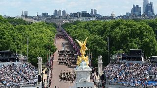 بدء الاحتفالات باليوبيل البلاتيني  لجلوس الملكة إليزابيث الثانية على العرش