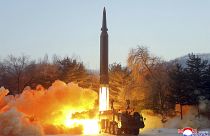 تجربة إطلاق صاروخ بسرعة الصوت في كوريا الشمالية. الأربعاء 5 يناير 2022.
