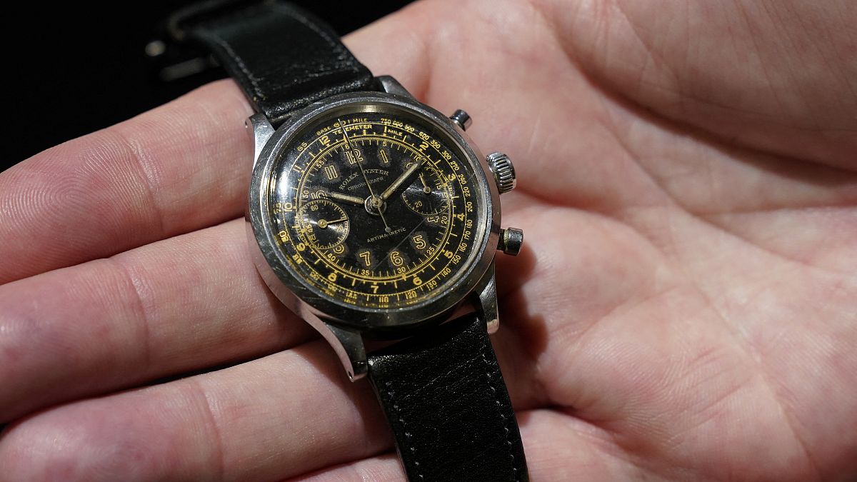 عرض ساعة اليد كرونوغراف رولكس المصنوعة من الفولاذ المقاوم للصدأ في كريستيز نيويورك. 2022/06/01