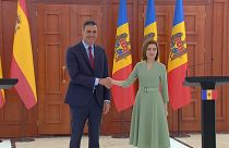 El presidente del Gobierno de España, Pedro Sánchez, tras una reunión con la presidenta de Moldavia, Maia Sandu, el 3 de junio de 2022.