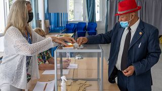 Szavazás a marokkói Rabatban június 5-én, egy héttel a Franciaországban rendezett első forduló előtt
