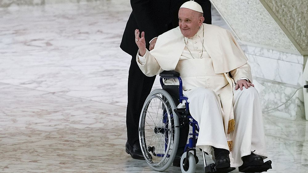 Papa Francesco, che ha problemi di salute, si dimetterà?