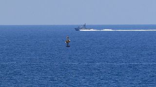 یک شناور نظامی اسرائیل در حال گشت‌زنی در دریای مدیترانه
